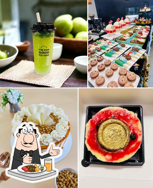 Food at DJlecious Cake Shop