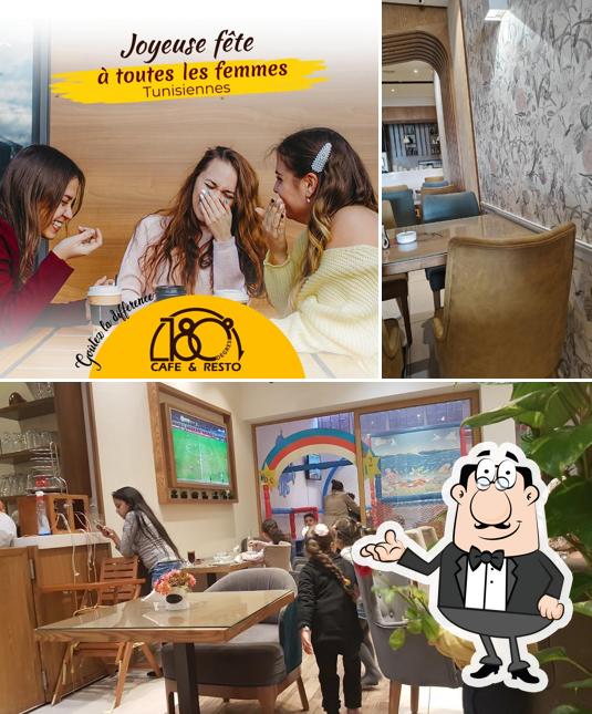 L'intérieur de 180° BRUNCH & RESTO