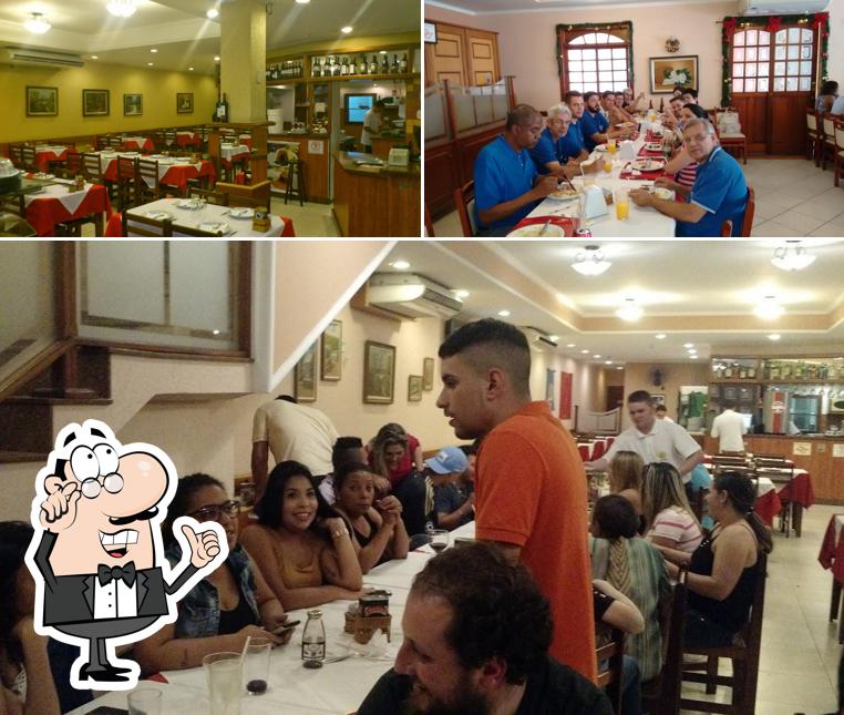 O interior do Moraes Pizzeria and Steakhouse