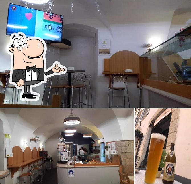 Gli interni di Pizza Cavour