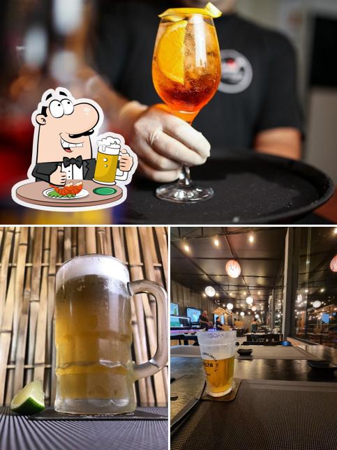 Desfute uma tulipa de cerveja leve ou escura