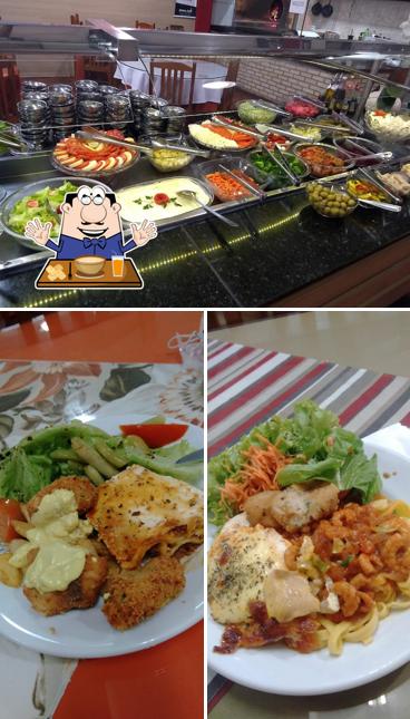 Platos en Restaurante Adams Grill ( Fraternal)