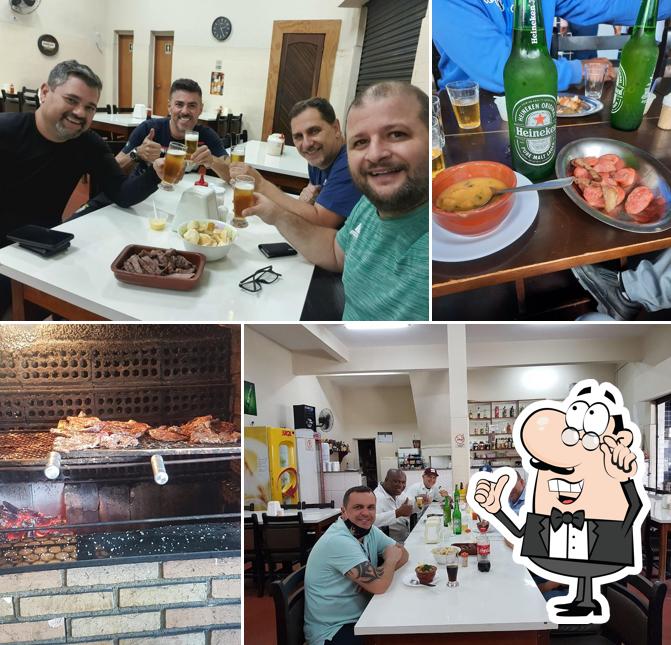 O interior do Bar do Leleco (Beira Rio)