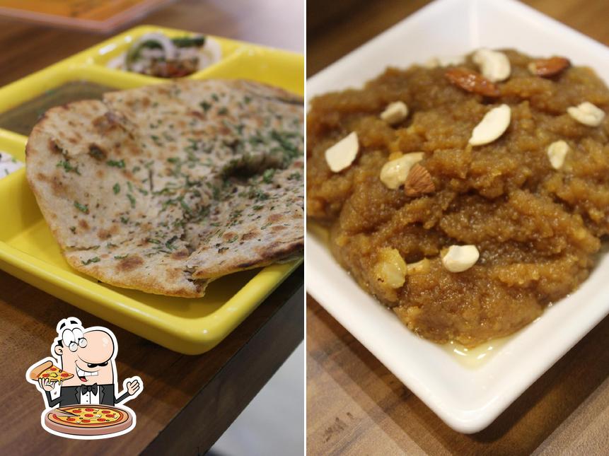 Pick pizza at Bhatia Matthi Wale