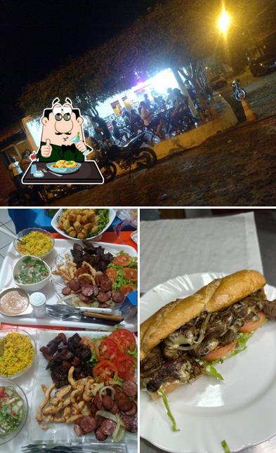 Sanduíche de carne de porco desfiada em Boteco do Herik