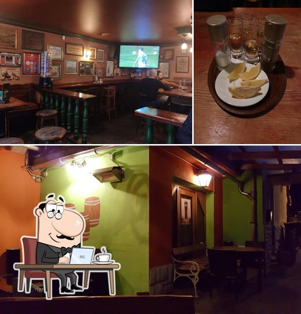 La interni e cibo del ristorante