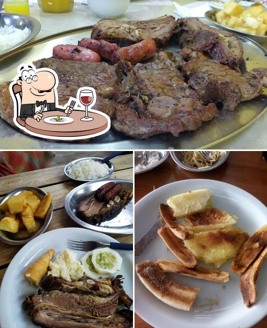 Comida em Costelão Água Verde