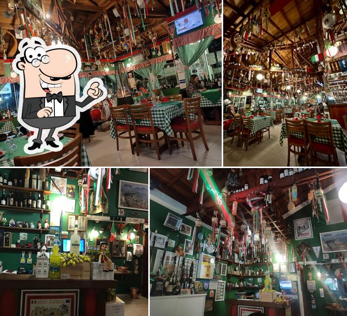 Veja imagens do interior do Cantina Portale di Napoli - Casa do Polpettone