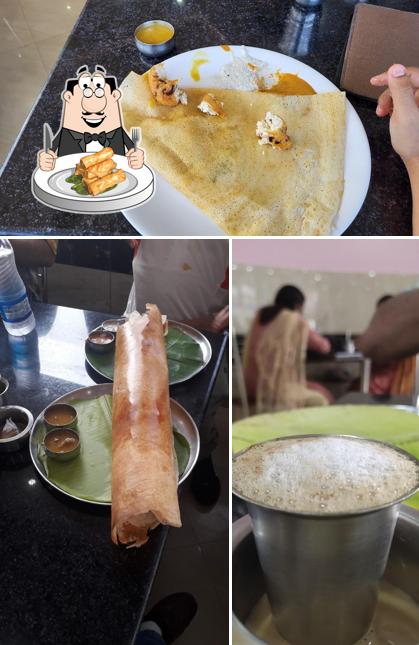 Spring rolls at Sree Saravana Bhavan