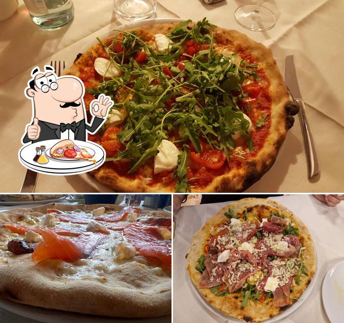 Prova una pizza a Ristorante Vecchia Fattoria Levico