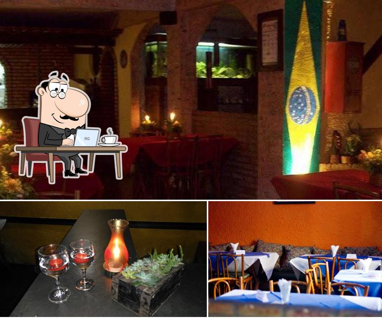 Sente em uma das mesas no Cheirim de Minas