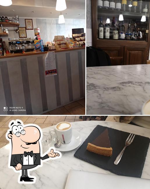 Gli interni di Shaka Cafè