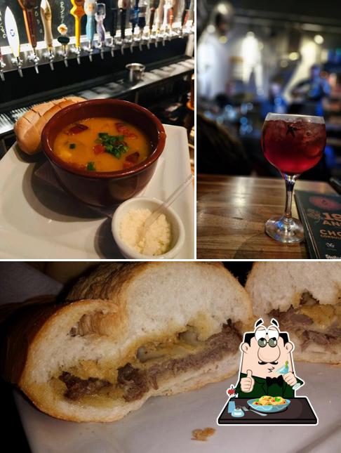 Platos en O Pensador Bar