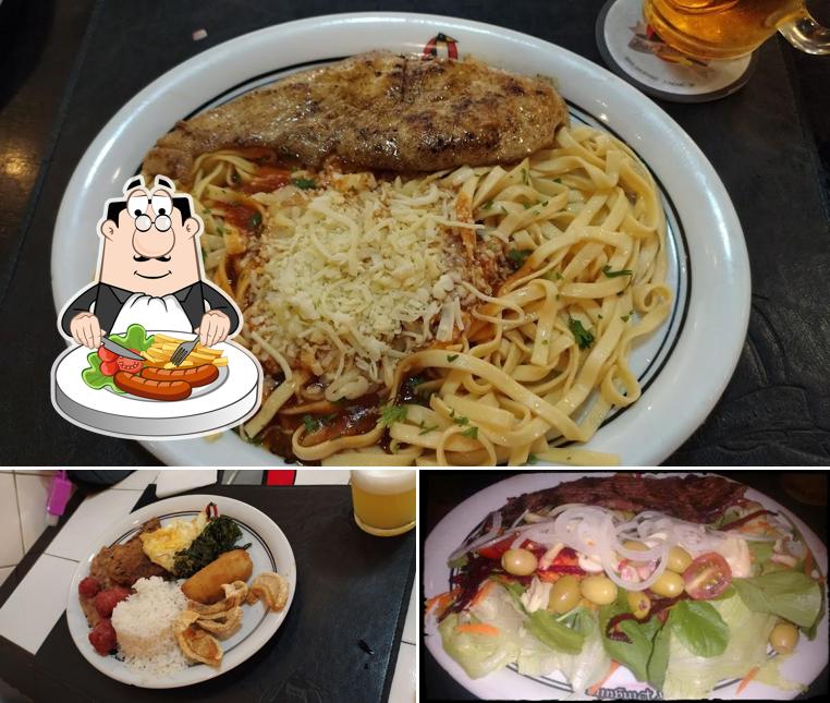 Platos en Bar Pinguim