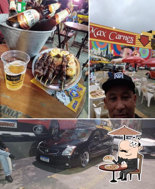 A foto da exterior e comida no Max Espetos Chopp Oratório