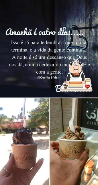 Jeri Mescla serve uma variedade de sobremesas