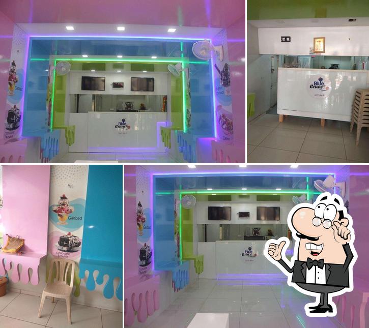 The interior of Blue Crunch