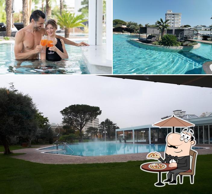 La foto della esterno e bevanda di Tritone Luxury Hotel Thermae & Spa Adults only