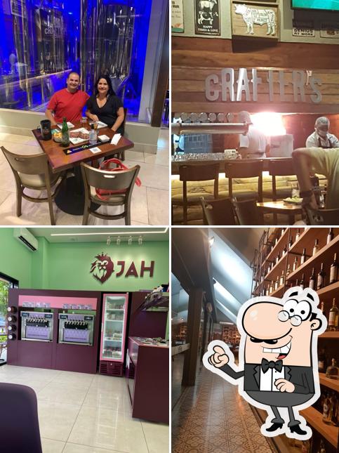 Veja imagens do interior do Crafter's Beer & Beef