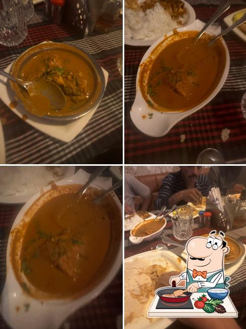 Chicken curry at Skylight Bar & Restaurant - Hotel Siddharth