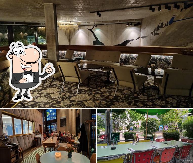 Siediti a un tavolo di Bebek