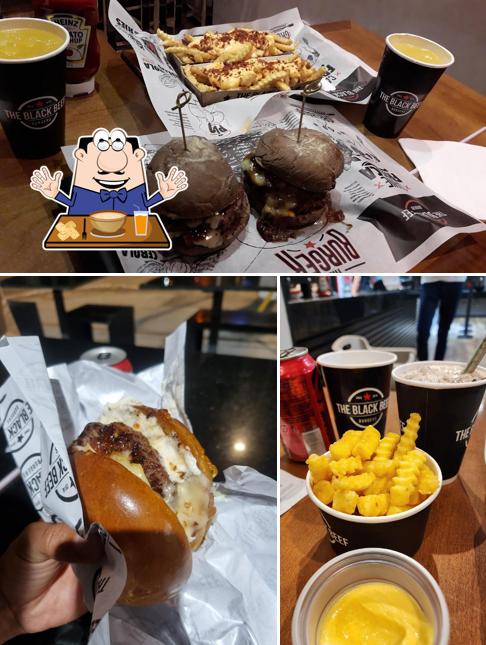 Platos en The Black Beef