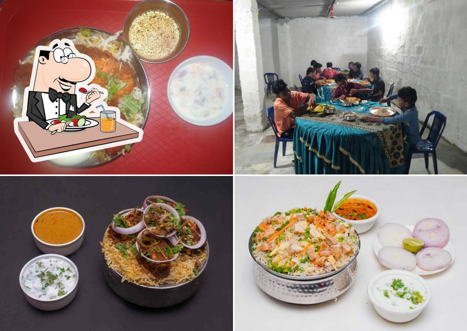 Food at VFC VICKY FOOD COURT & DHABA