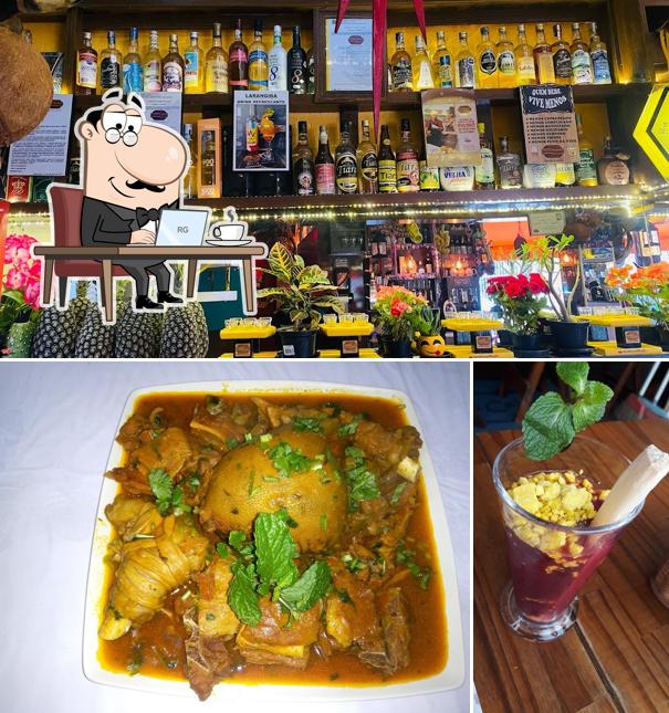 Sente em uma das mesas no Point dos Caldos Restaurante e Cachaçaria