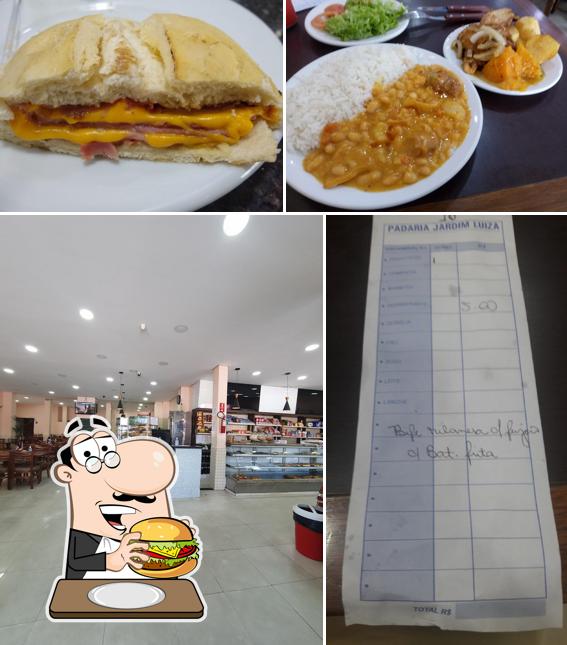 Experimente um hambúrguer no Restaurante e Padaria Jardim Luiza