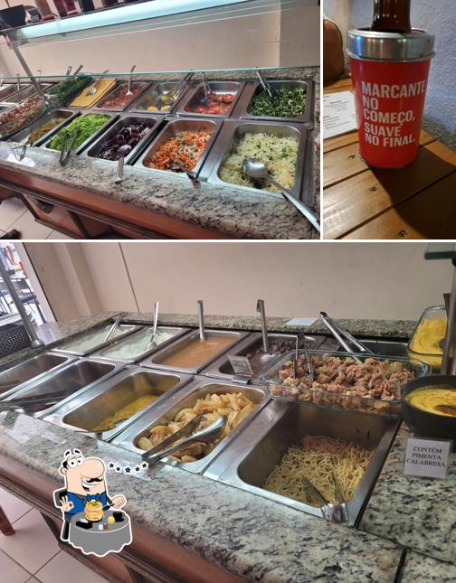 A foto da comida e interior no Restaurante Tempero Certo