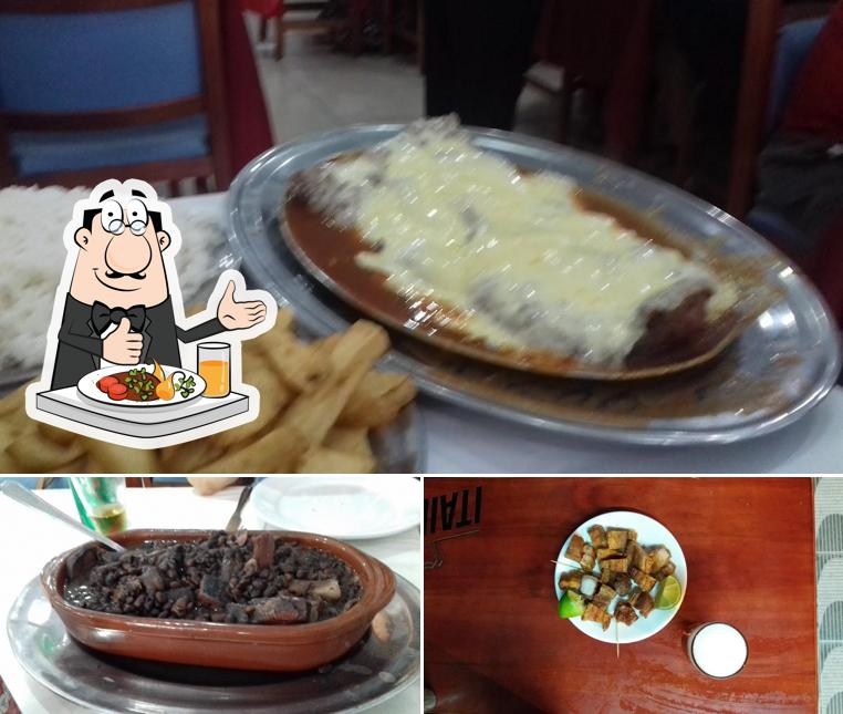 Comida em Restaurante Dois Irmãos
