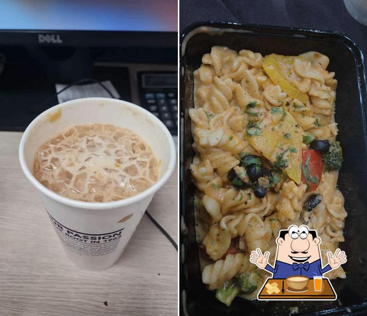 Clam chowder at The Coffee Bean and Tea Leaf