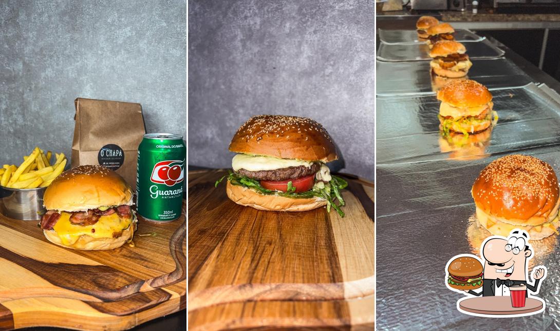 Delicie-se com um hambúrguer no O Chapa - Hamburgueria Delivery