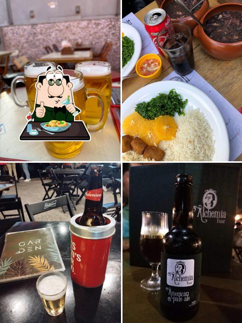 Platos en Alchemia Bar