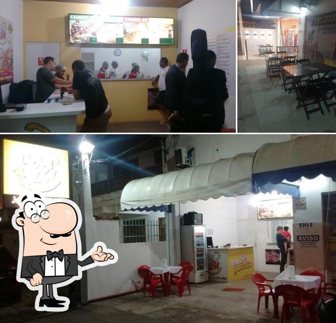 Veja imagens do interior do Ligue Pizza