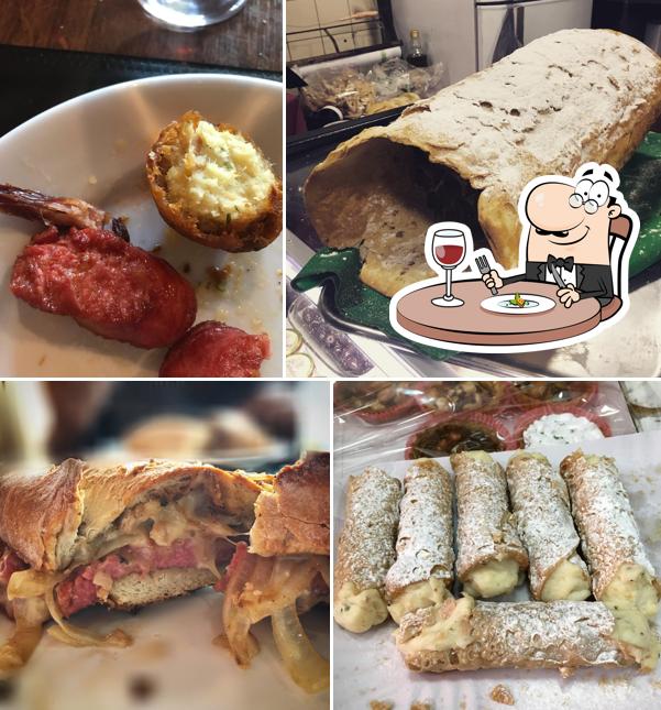 Comida em Padaria 14 de Julho