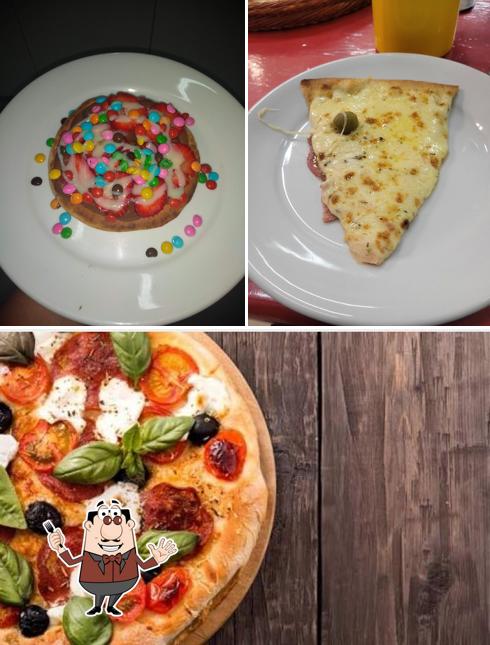 Comida em Pizzaria Margherita