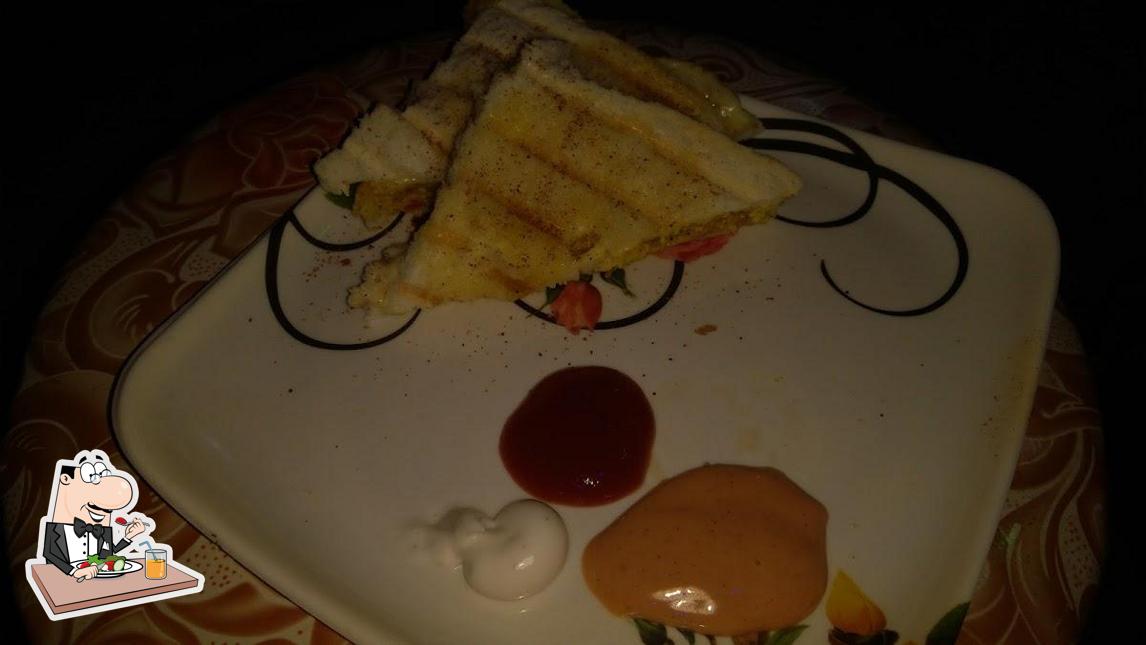 Food at বৈকুন্ঠের বৈঠকখানা