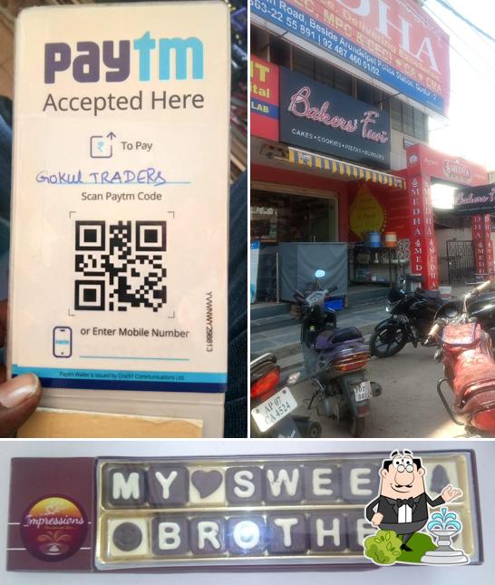 The exterior of Bakers' Fun