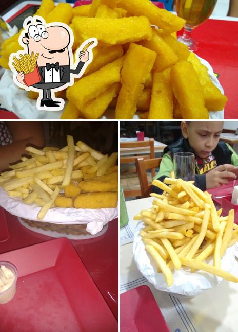 Experimente cbatatas fritas francesas no Chicken Crunchy