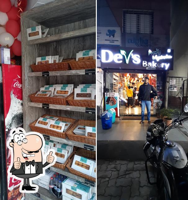 Here's a pic of Dev's Bakery, Geetabhawan