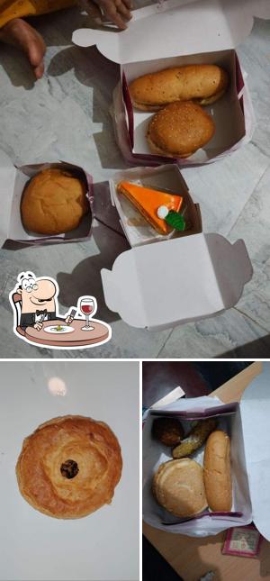 Food at Monginis Cake Shop