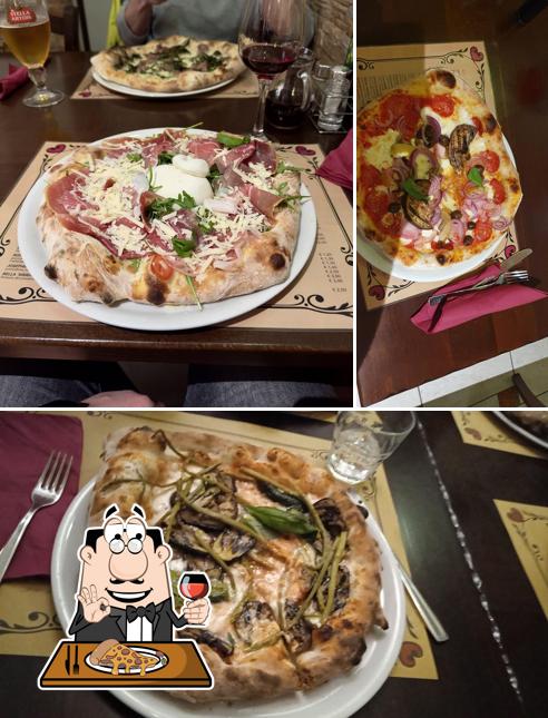 Scegli una pizza a Bella M'briana · Trattoria Pizzeria Bar