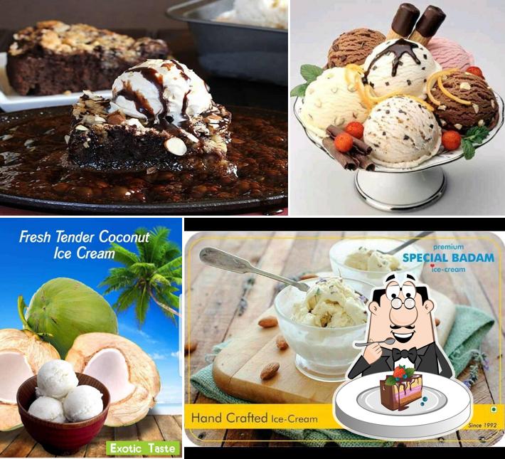 Chocolate cake at SANTOKI’S N I ICE CREAM