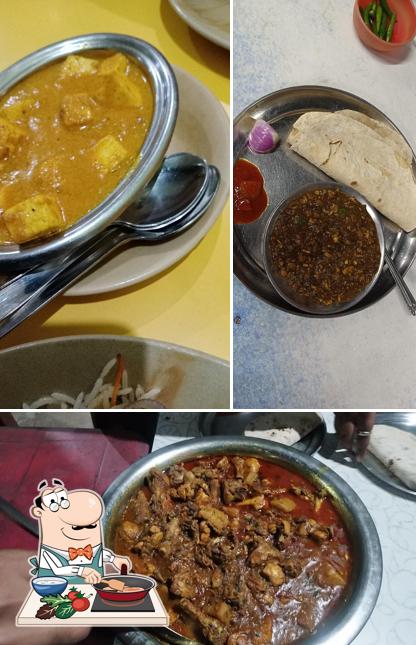 Chicken curry at Swapan Dar Dhaba