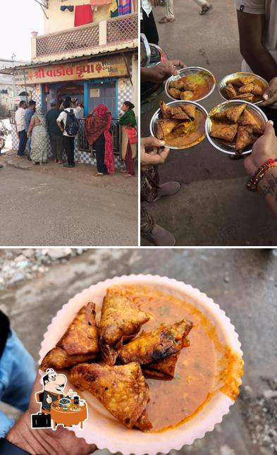 Mussels at Vakol Krupa Samosa Centre