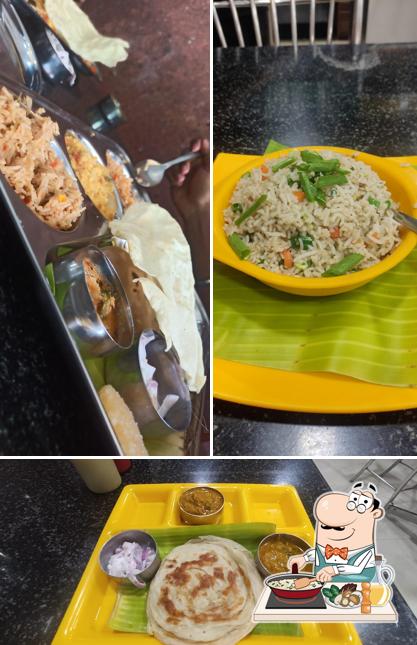 Fried rice at Sakthi Cafe