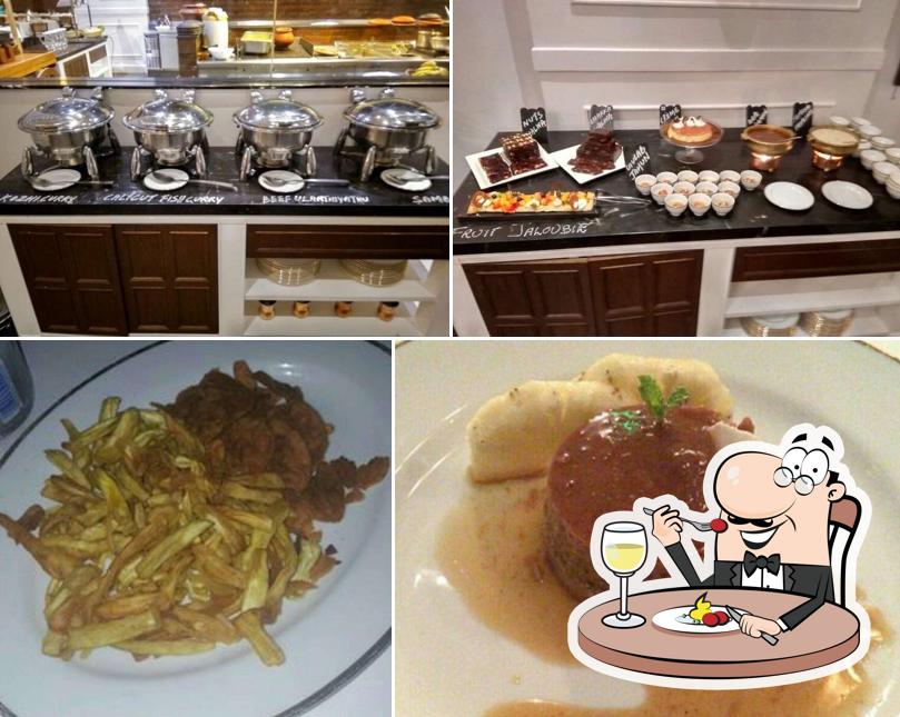 Cassava- Kerala Specialty Restaurant, Kochi Marriott Hotel