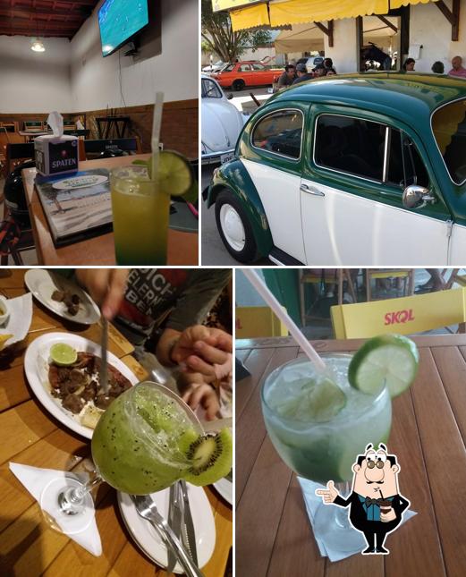 Desfrute de um drinque no Caipirinha Carioca