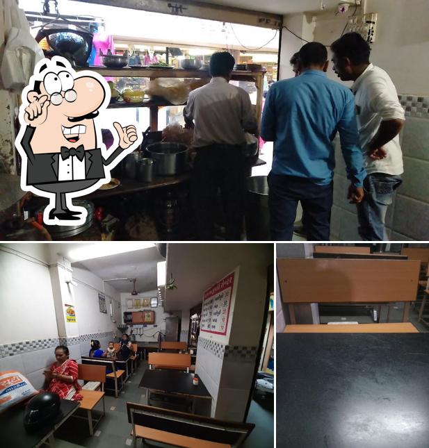 The interior of Ratan bhaji pav